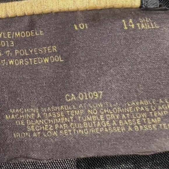 Marjorie Hamilton black wrap top size 14 - Picture 3 of 3